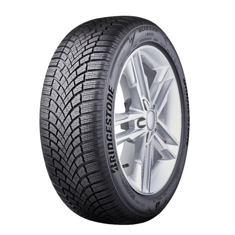 Зимняя шина Bridgestone Blizzak LM005 235/65 R18 110H
